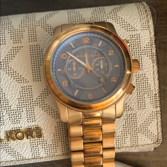 Michael Kors Watch - Picture 2 of 5